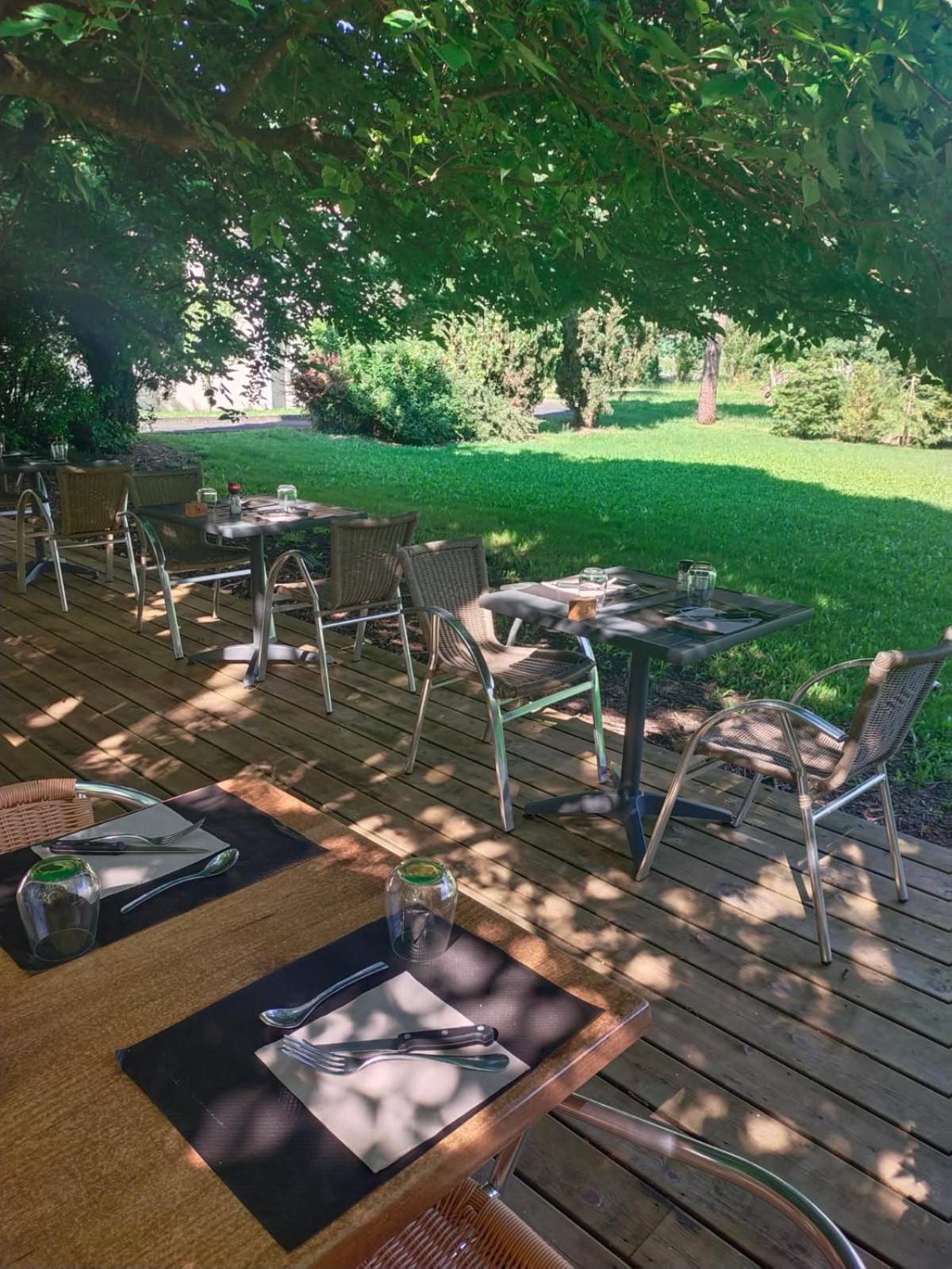 Hotel Bon Repos Barbezieux-Saint-Hilaire Kültér fotó