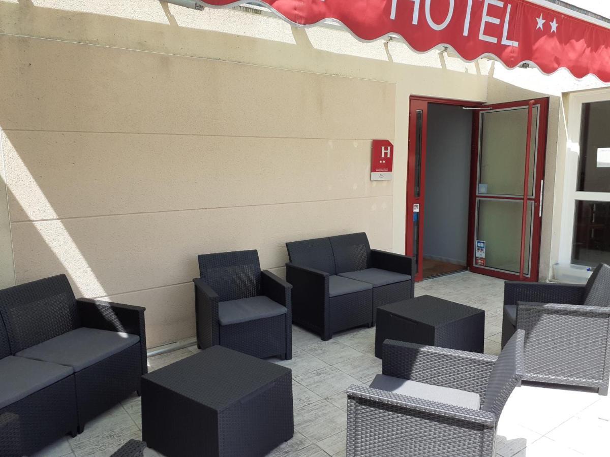 Hotel Bon Repos Barbezieux-Saint-Hilaire Kültér fotó